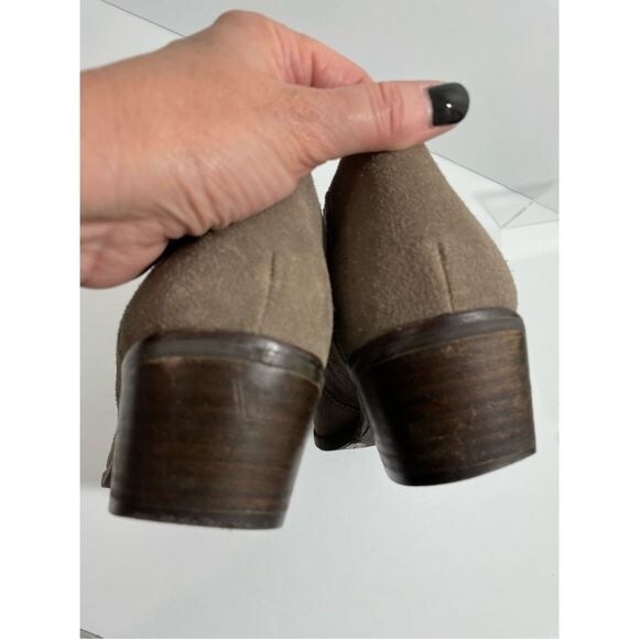 Lucky Brand Women's Folley Slip On Ankle Heeled Booties Gray Suede Leather US 10 - Picture 9 of 9